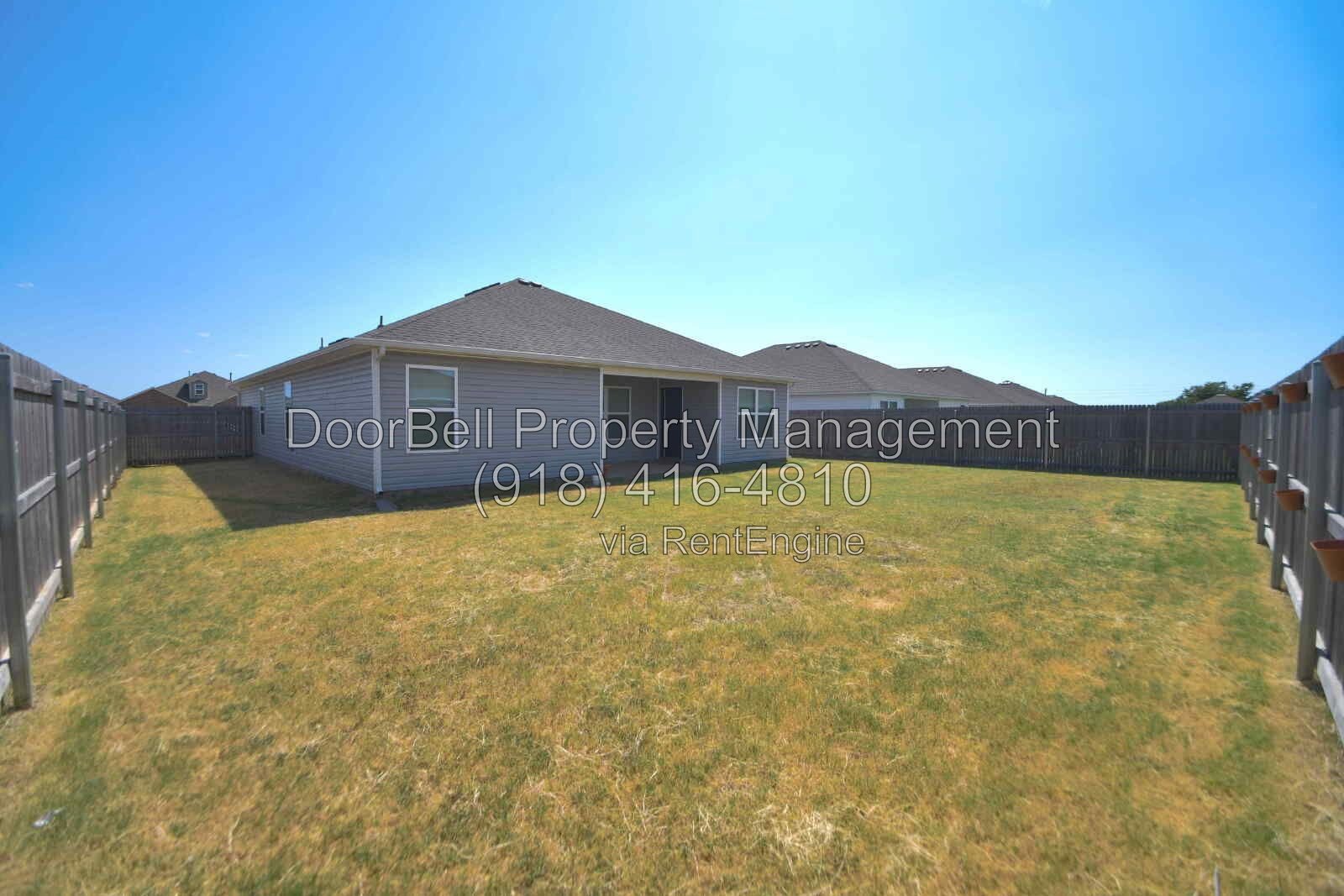 Rare 4-Bedroom Home in Battle Creek Park property image
