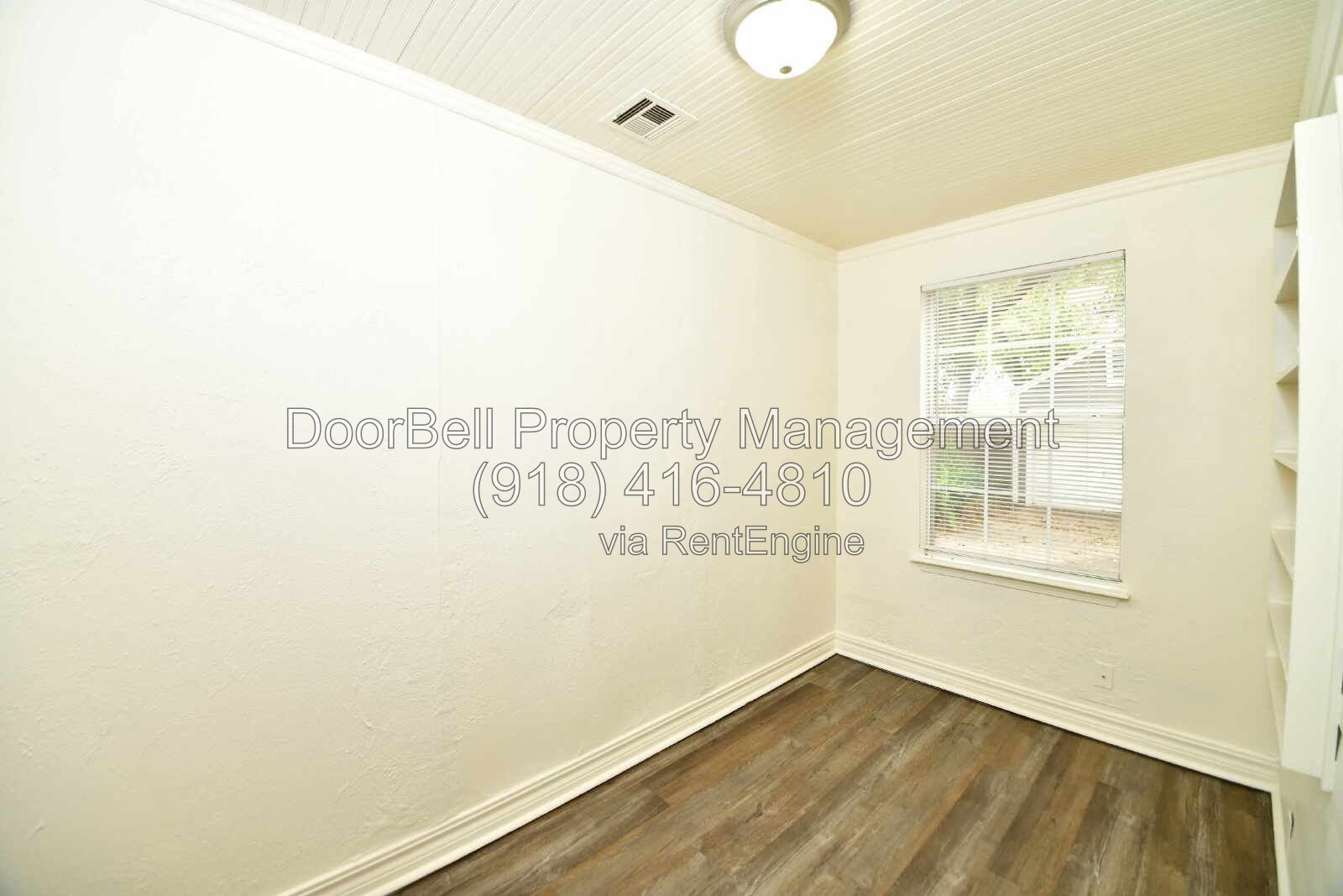 Cozy 2-Bedroom Bungalow in a Great Tulsa Neighborhood property image