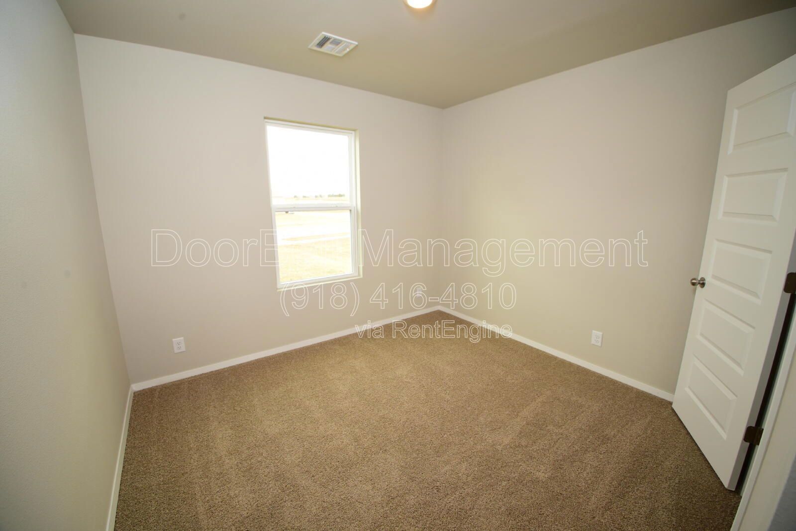 Welcome to this 3-bedroom, 2-bathroom home in Broken Arrow! property image