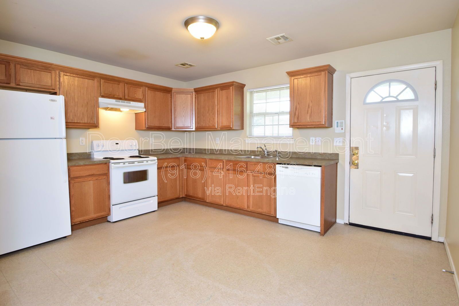 3-Bedroom Duplex Unit Available - ACCEPTING Section 8 / Housing Voucher Pending Details property image