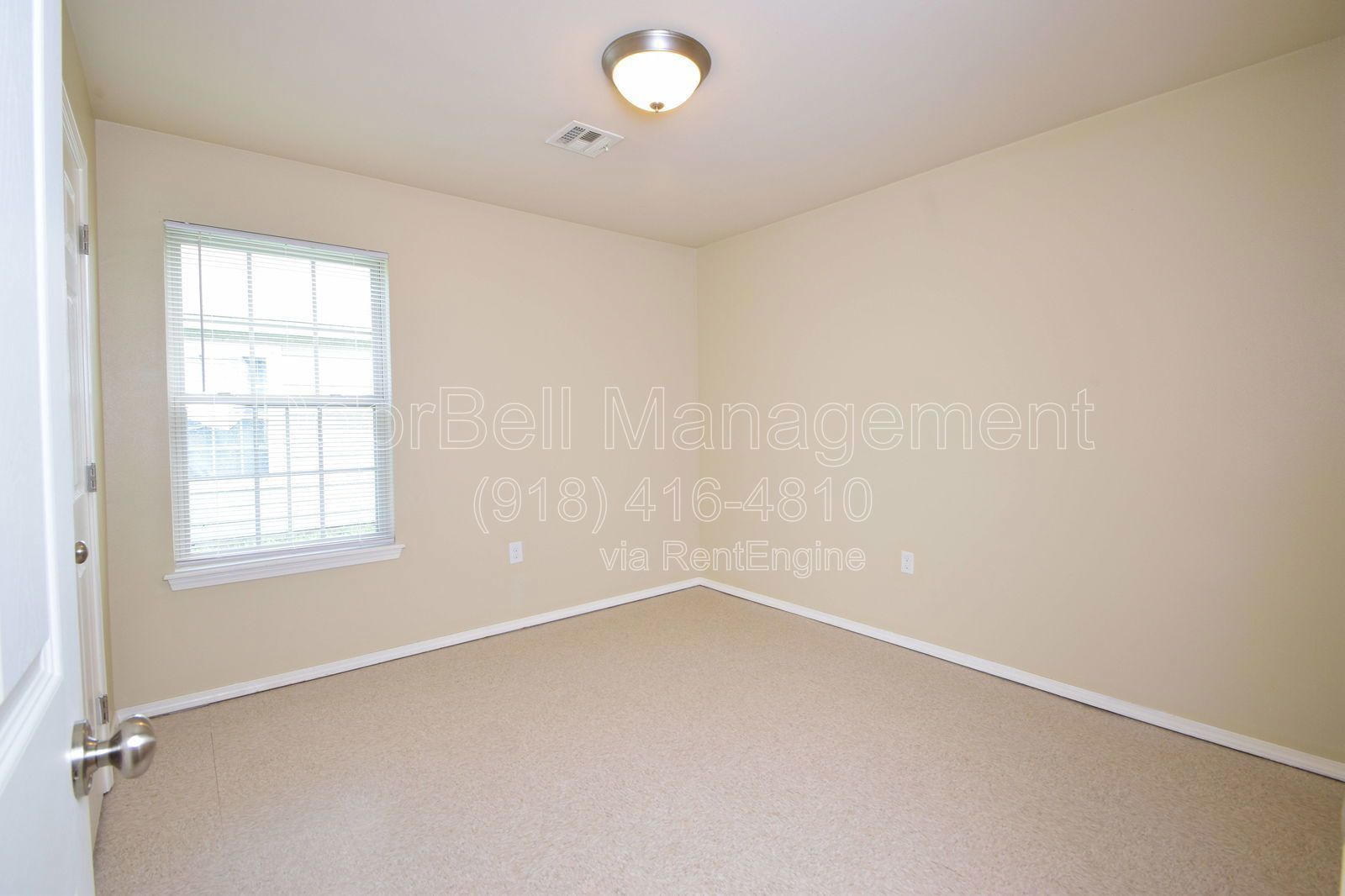 3-Bedroom Duplex Unit Available - ACCEPTING Section 8 / Housing Voucher Pending Details property image