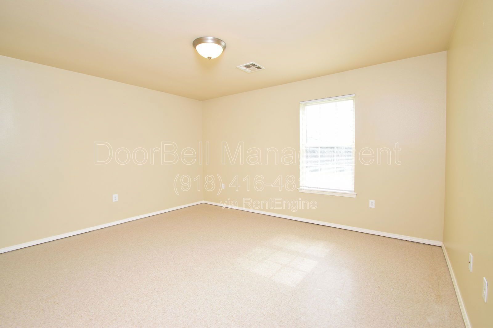 3-Bedroom Duplex Unit Available - ACCEPTING Section 8 / Housing Voucher Pending Details property image