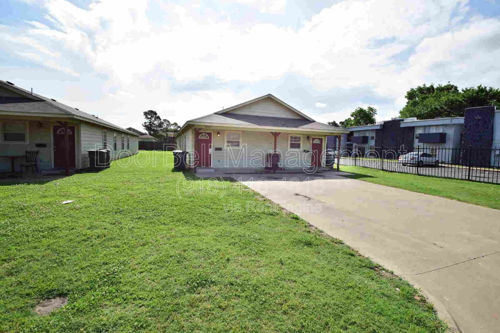 3-Bedroom Duplex Unit Available - ACCEPTING Section 8 / Housing Voucher property image