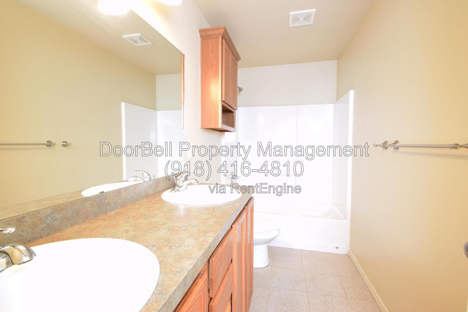 3-Bedroom Duplex Unit Available - ACCEPTING Section 8 / Housing Voucher property image